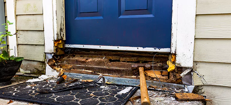 Broken Door Jamb Repair in Niagara Falls, ON