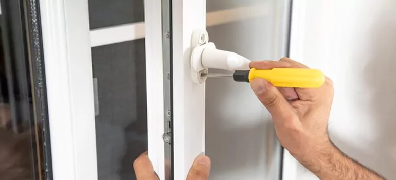 Casement Window Handle Replacement in Niagara Falls, ON