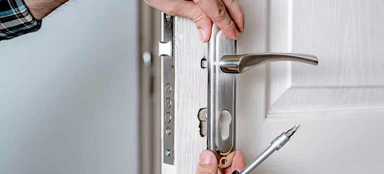 Front Door Knob Repair in Niagara Falls, ON