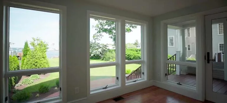 Double-hung Window Repair in Niagara Falls, ON