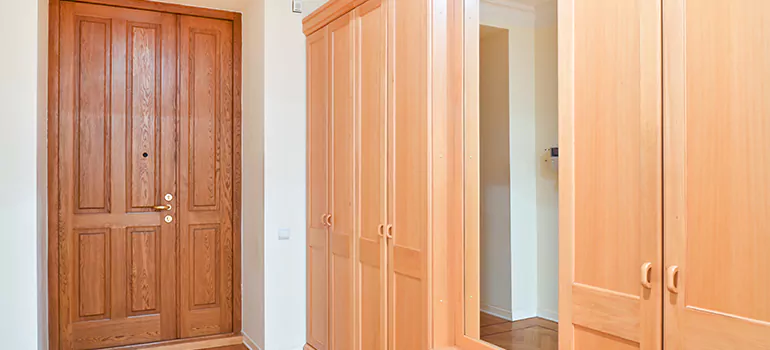 Prehung Wood Interior Doors in Niagara Falls, ON