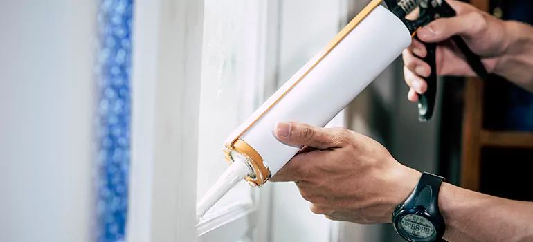 Residential Window Caulking in Niagara Falls, Ontario